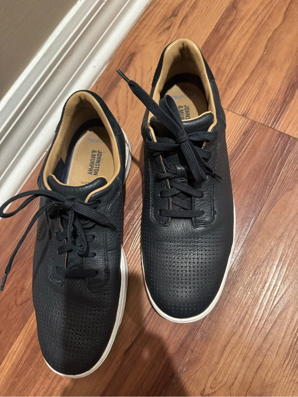 Men's Black Leather Casual Sneakers - Comfortable Lace-Up